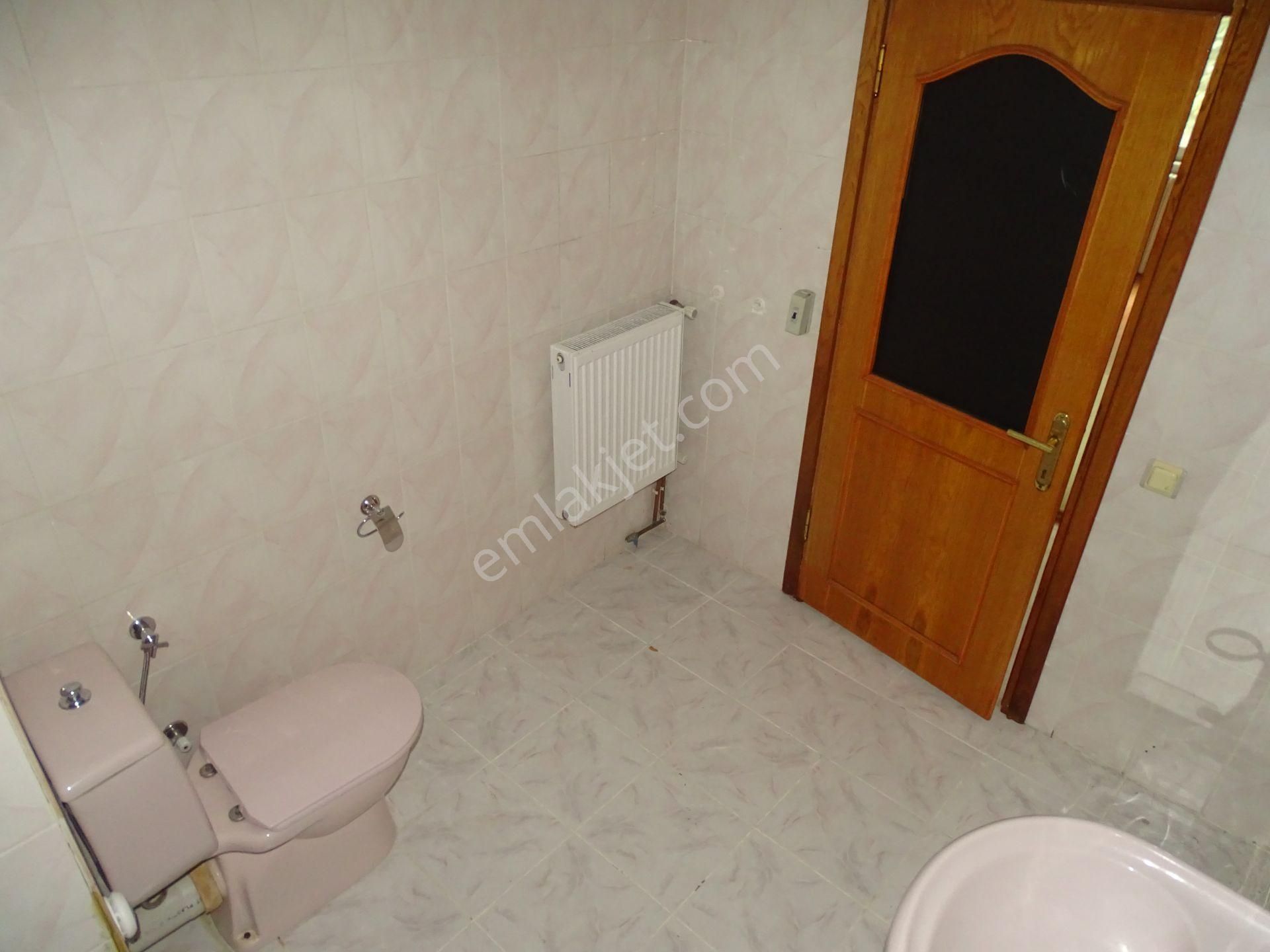 Sarıyer İstinye Boğaziçi Sitesinde Kiralık 3+1 Kombili - Görsel 12