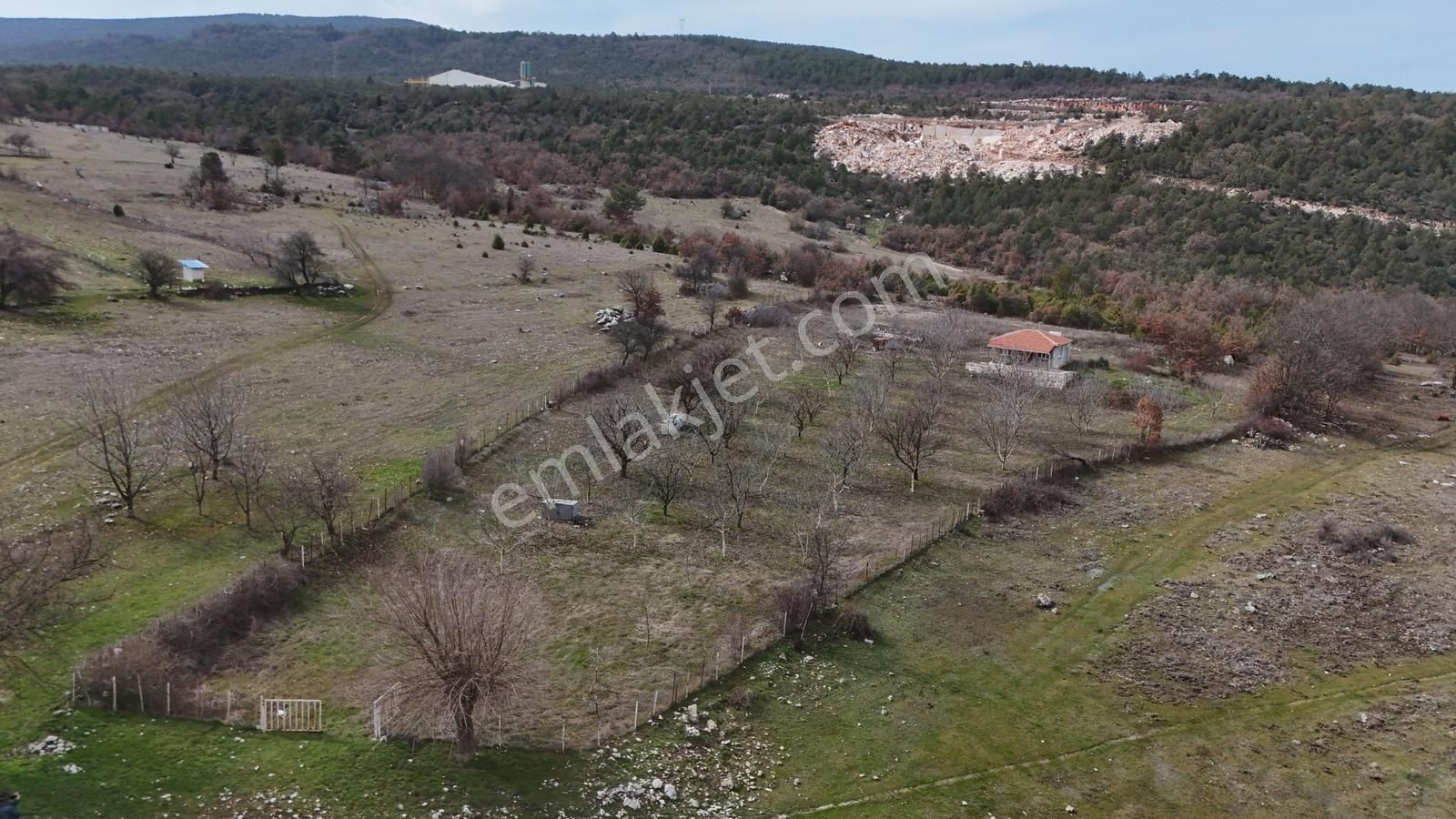 Bursa Orhaneli Ağaçhisarda Doğa İçinde Satılık 6403 M² Tarla - Görsel 5