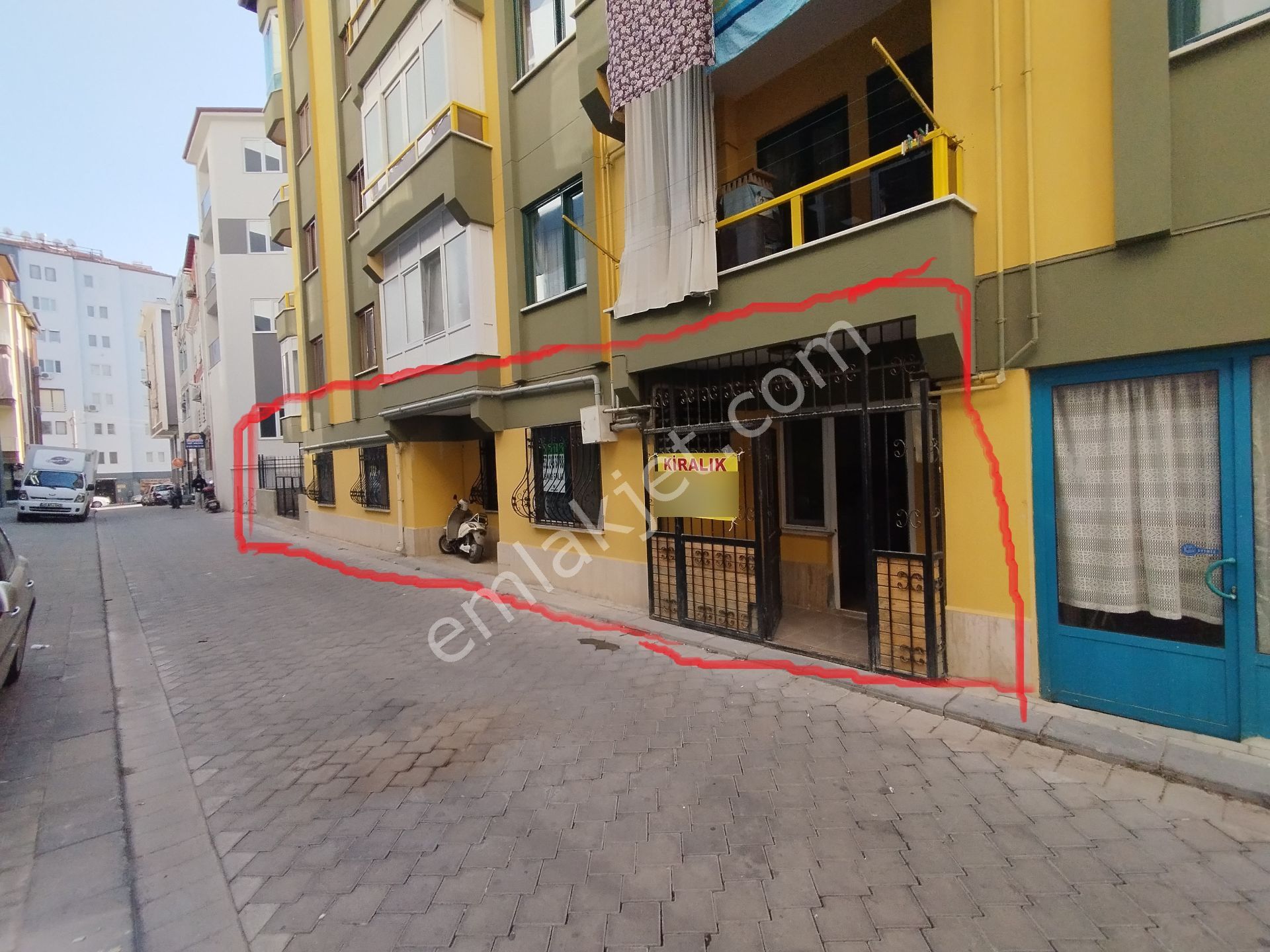 Denizli/çınar Kütüphane Arkası Zemin Girişli 2+1 Kombili Geniş Daire