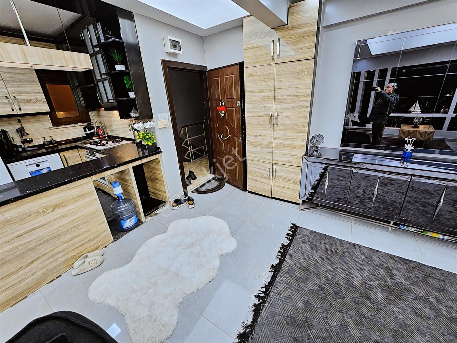 Kocamustafapaşa Merkezi Konum 3.kat 80mk 2+1 Fulyapılı 4.200.000 - Görsel 20