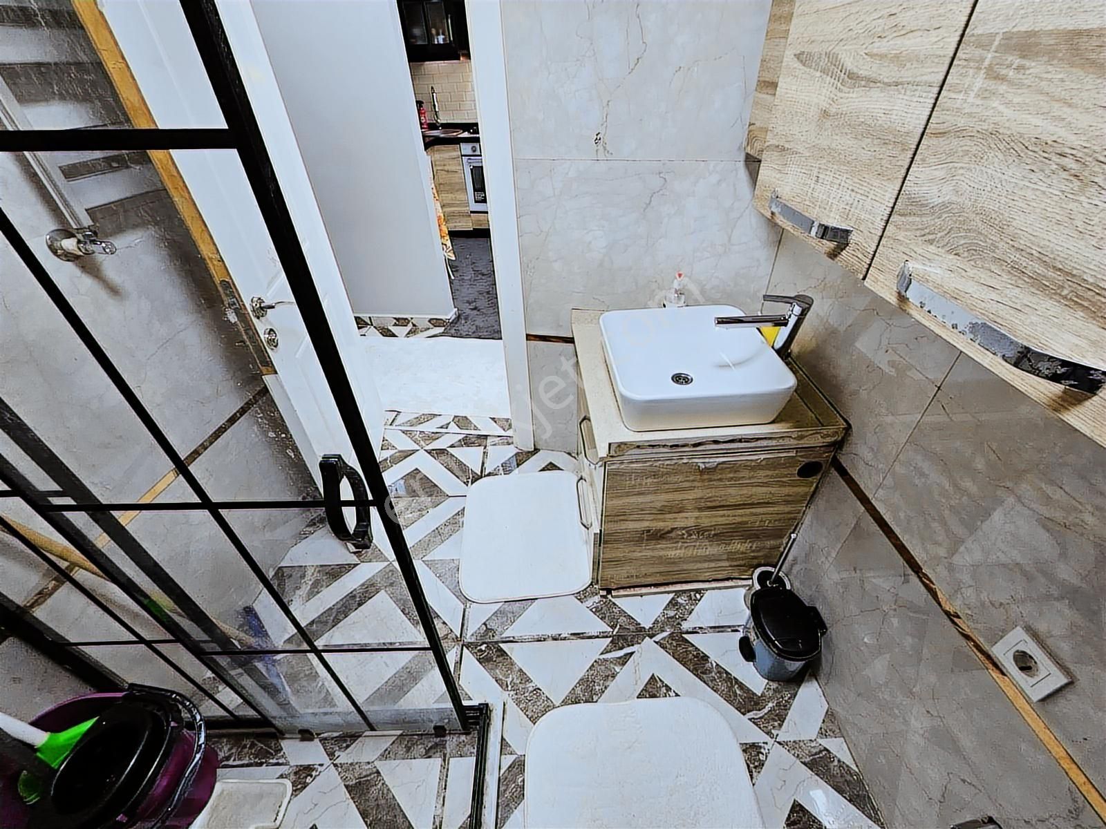 Kocamustafapaşa Merkezi Konum 3.kat 80mk 2+1 Fulyapılı 4.200.000 - Görsel 5