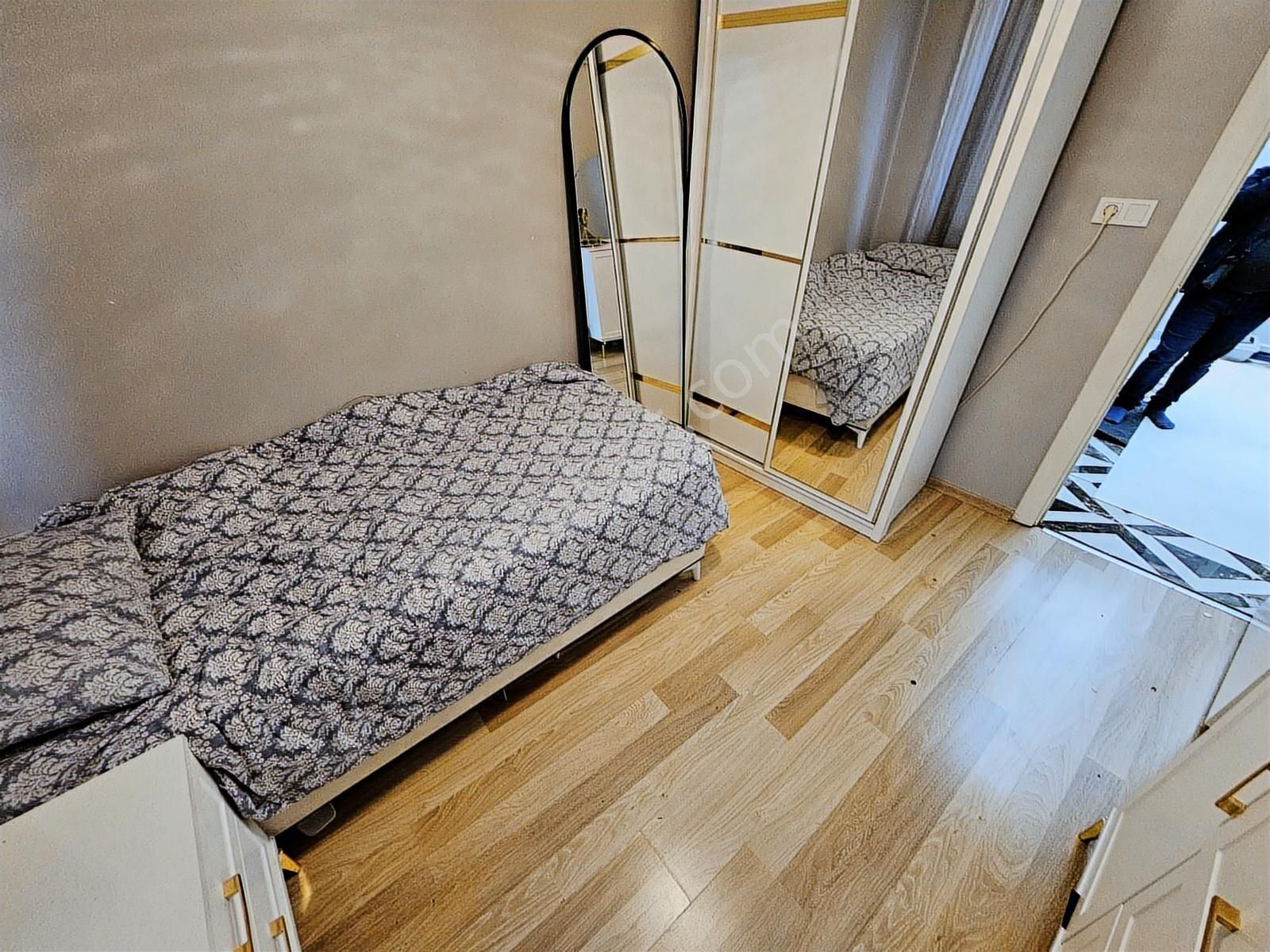 Kocamustafapaşa Merkezi Konum 3.kat 80mk 2+1 Fulyapılı 4.200.000 - Görsel 28