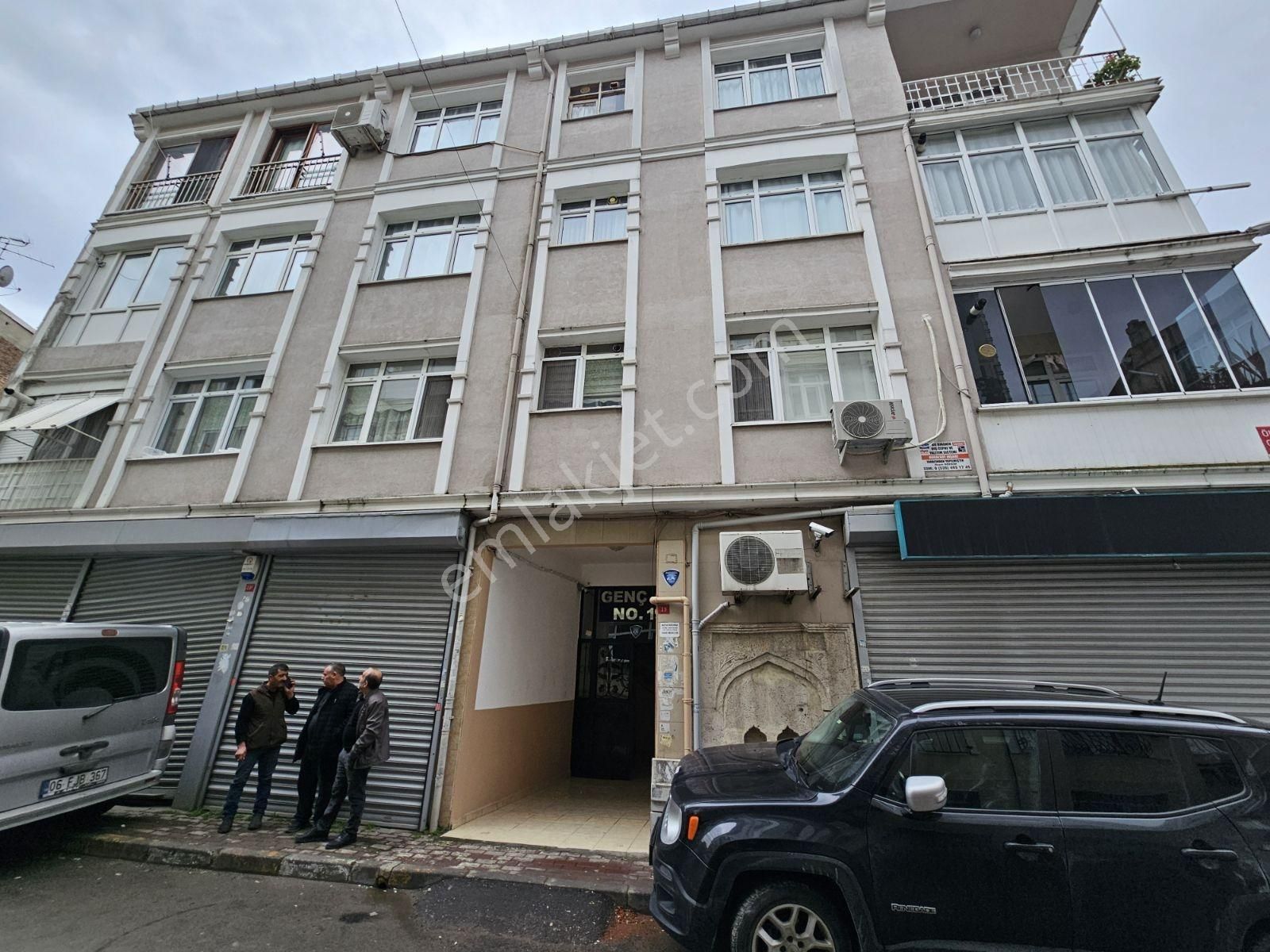 Kocamustafapaşa Merkezi Konum 3.kat 80mk 2+1 Fulyapılı 4.200.000 - Görsel 19