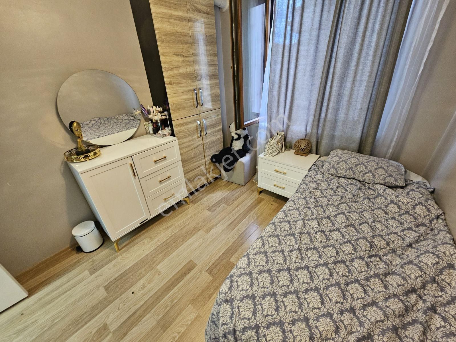 Kocamustafapaşa Merkezi Konum 3.kat 80mk 2+1 Fulyapılı 4.200.000 - Görsel 17