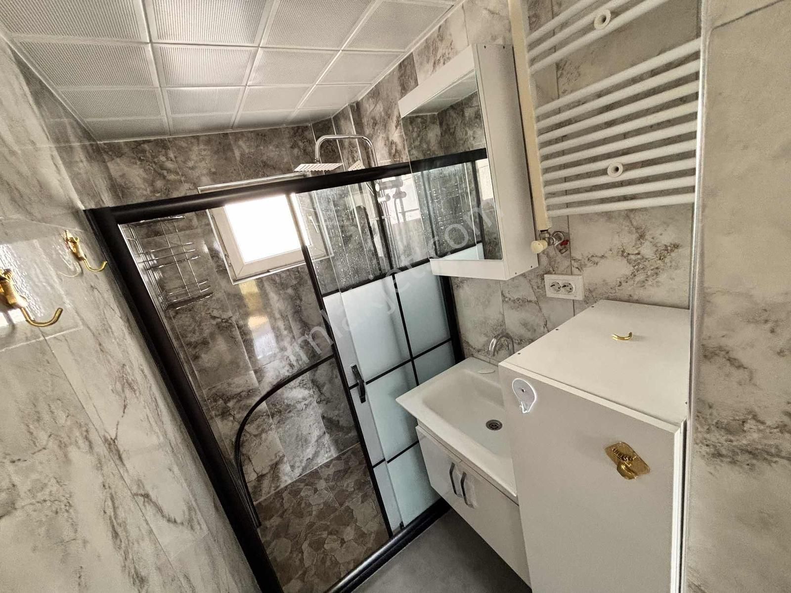 A L C Den Metro Yakını Ara Katta Kiralık 2+1 Daire Full Yapılı - Görsel 7