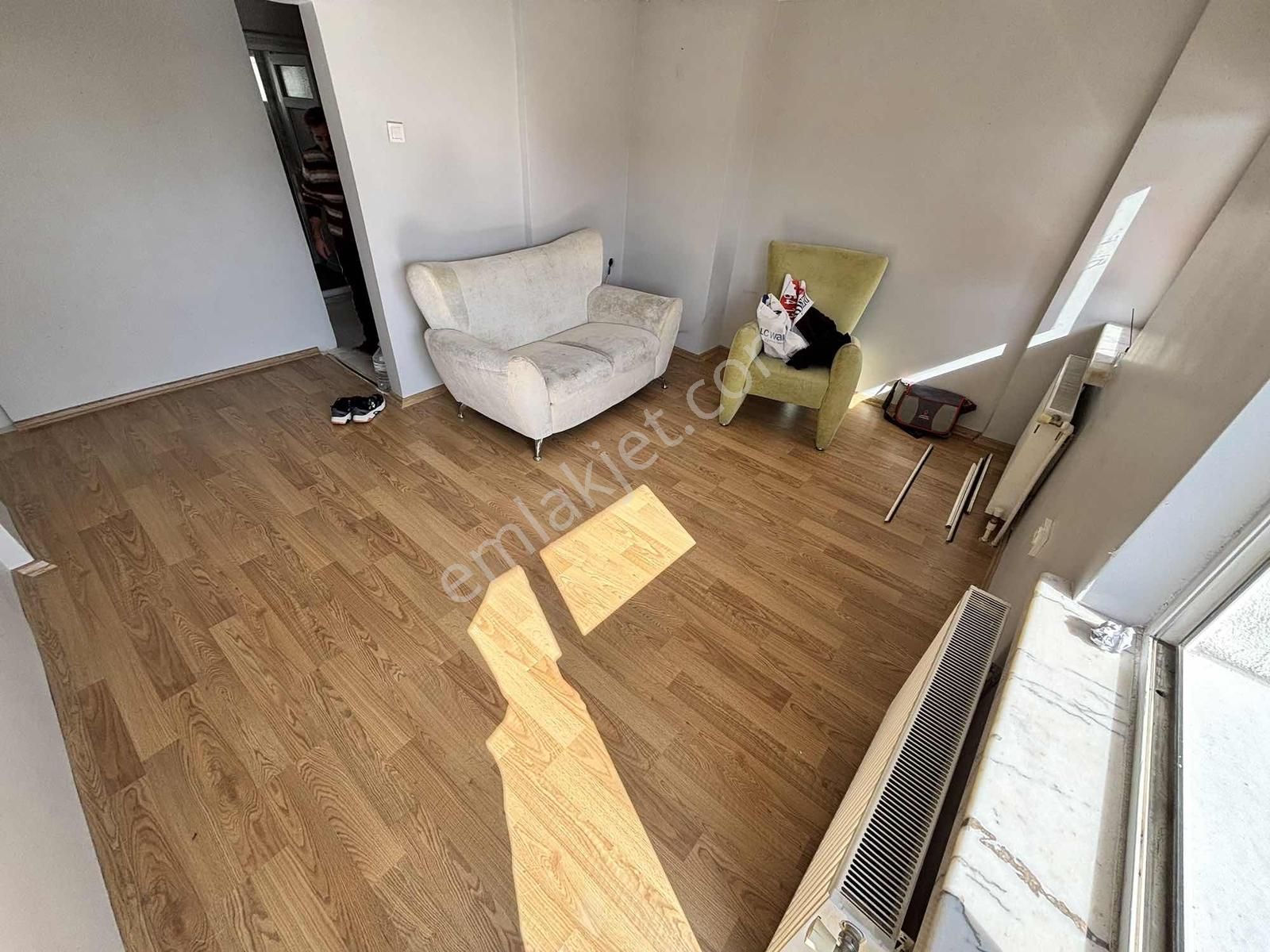 A L C Den Metro Yakını Ara Katta Kiralık 2+1 Daire Full Yapılı - Görsel 9