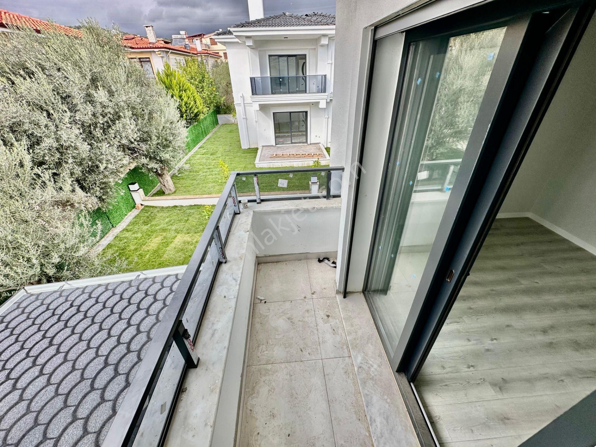 ꧁ay Emlaktan꧂küçükkuyu Mıhlı'da Butik Sitede Denize 300 M Deniz Gören Balkonlu Satılık 2+1 Daire - Görsel 21