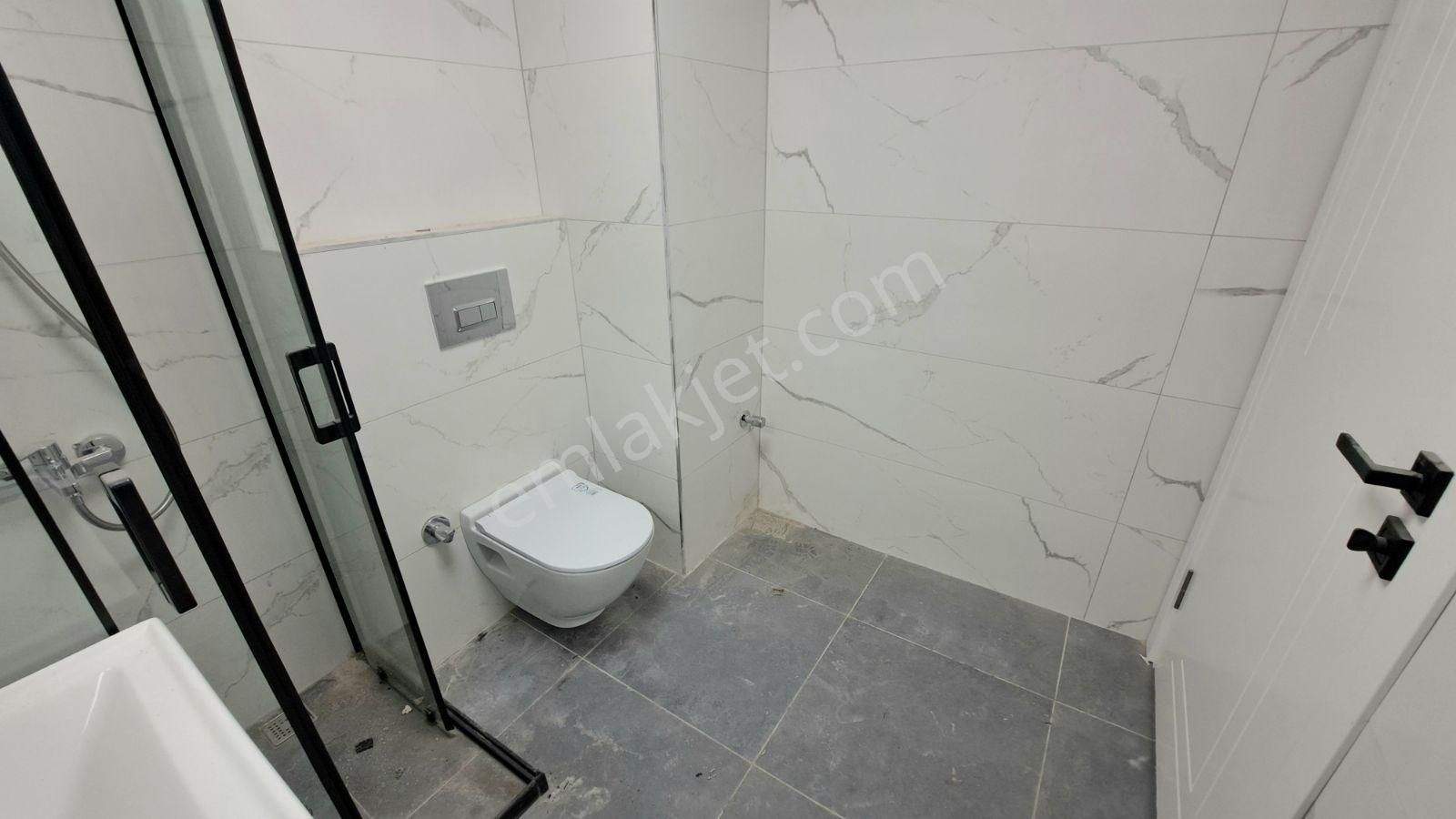 Kuşadası Merkezde Yatırıma Uygun Satılık 1+1 Daire - Görsel 15