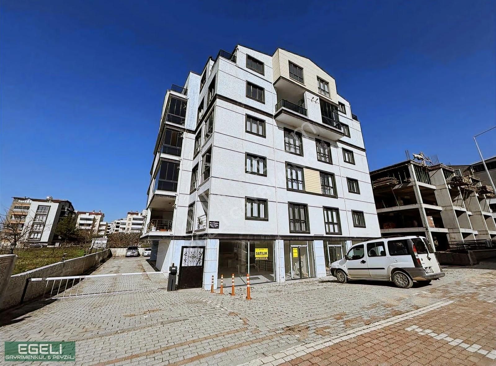 Egeli'den Akçalar'da Göl Manzaralı 3+1 Kiralık Dubleks Daire - Görsel 15