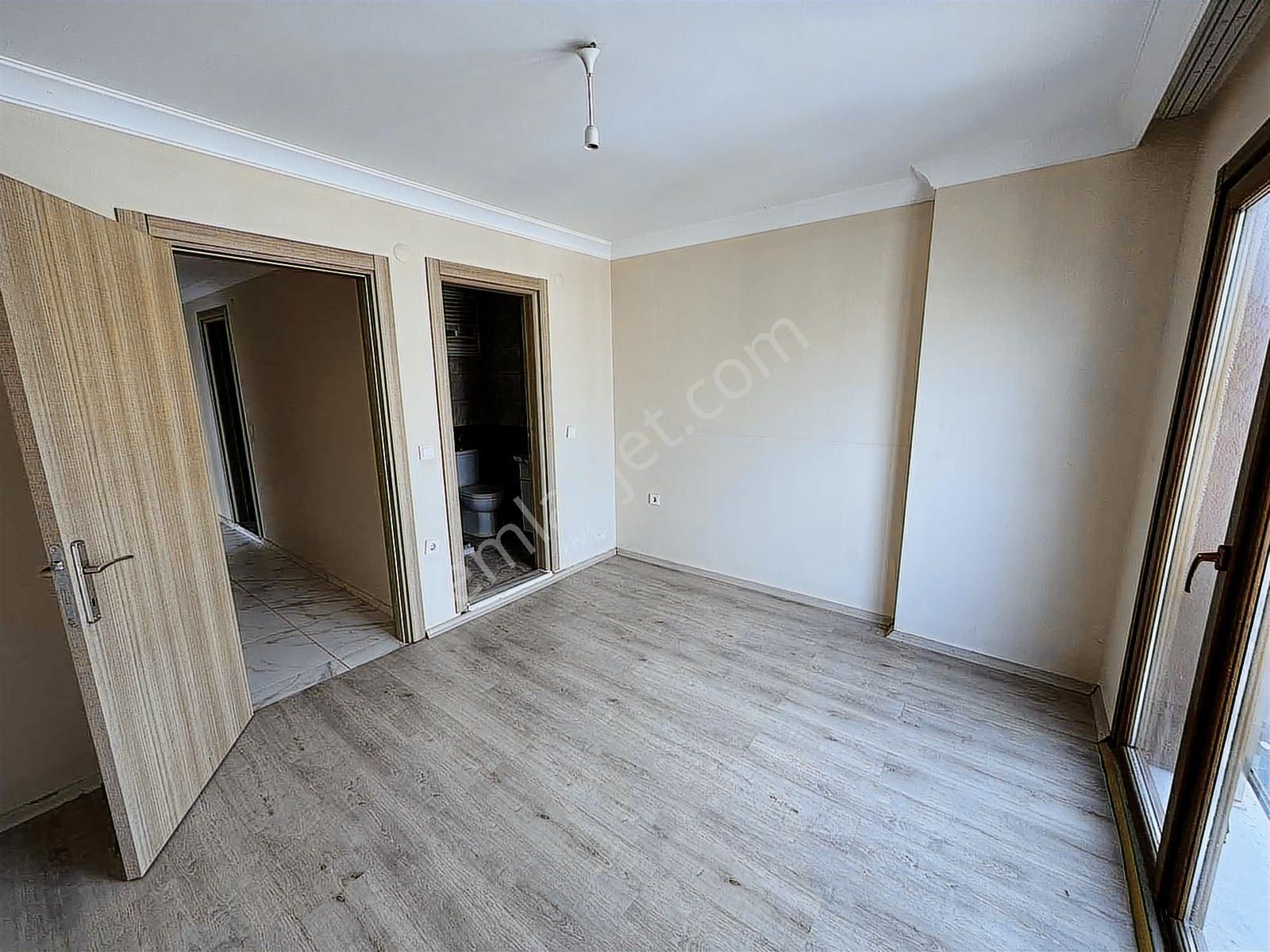 Yeni Mahalle Merkezi Konumda Kiralık Ebeveyn Banyo 2+1 Daire - Görsel 10