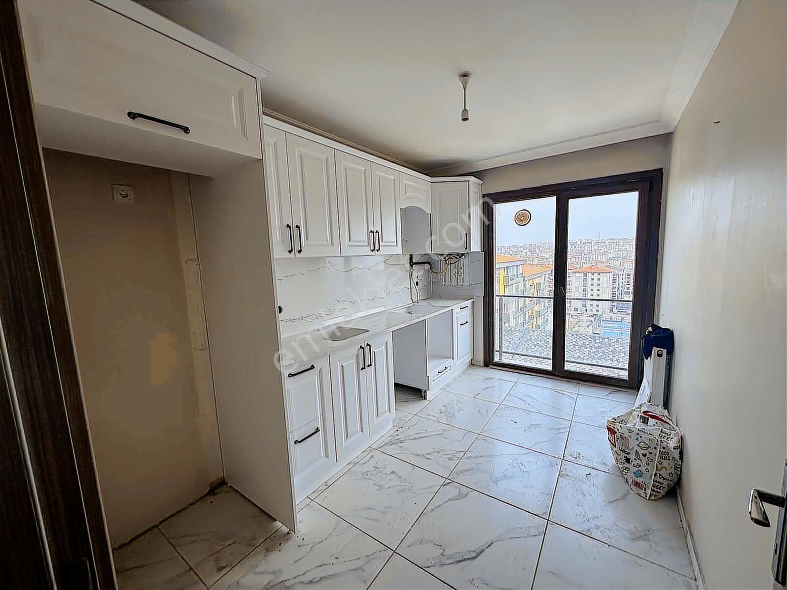 Yeni Mahalle Merkezi Konumda Kiralık Ebeveyn Banyo 2+1 Daire - Görsel 18
