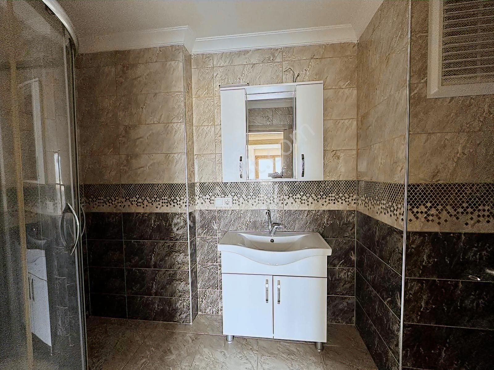 Yeni Mahalle Merkezi Konumda Kiralık Ebeveyn Banyo 2+1 Daire - Görsel 31