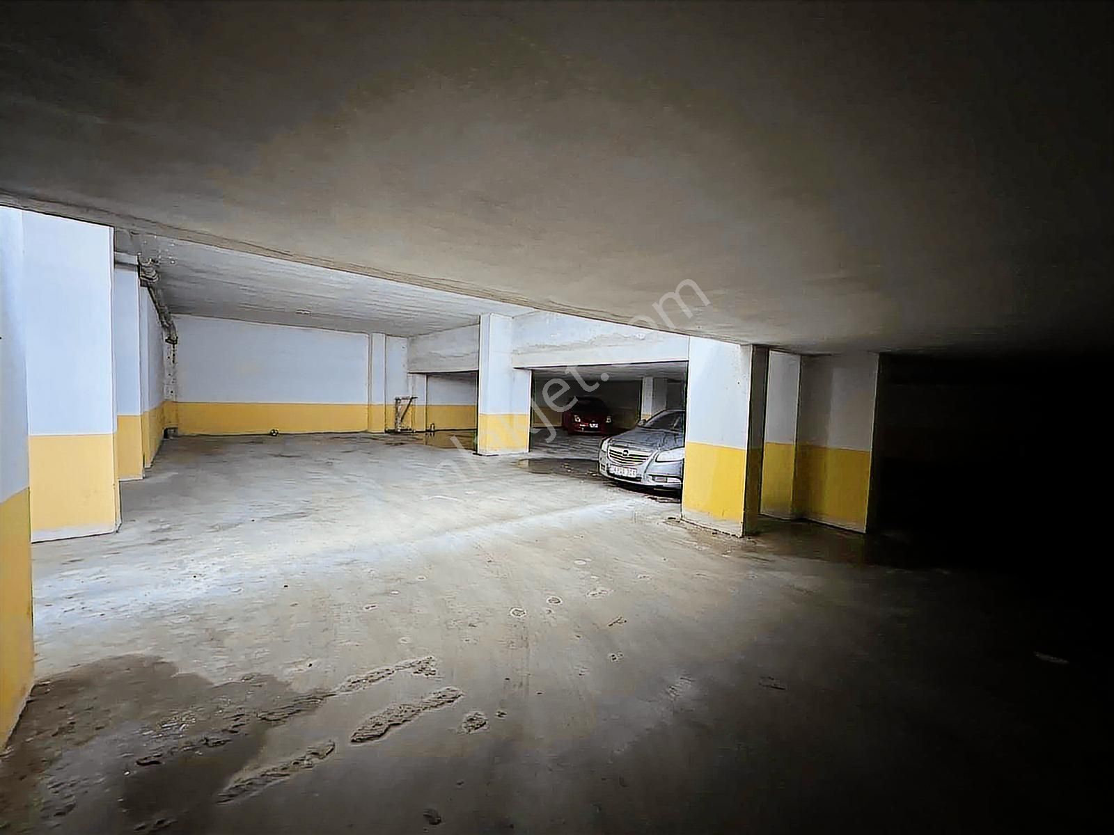Yeni Mahalle Merkezi Konumda Kiralık Ebeveyn Banyo 2+1 Daire - Görsel 16