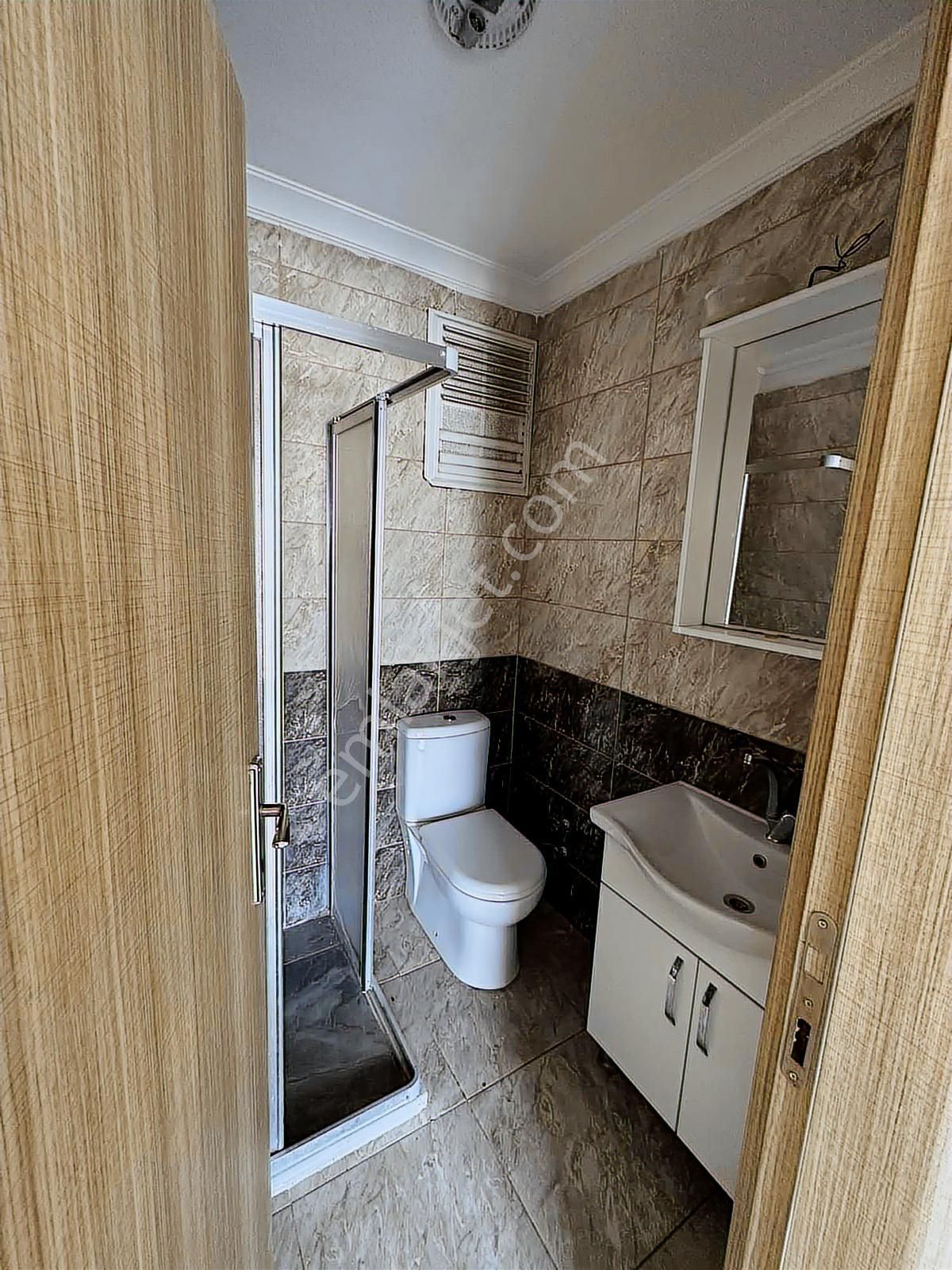 Yeni Mahalle Merkezi Konumda Kiralık Ebeveyn Banyo 2+1 Daire - Görsel 29