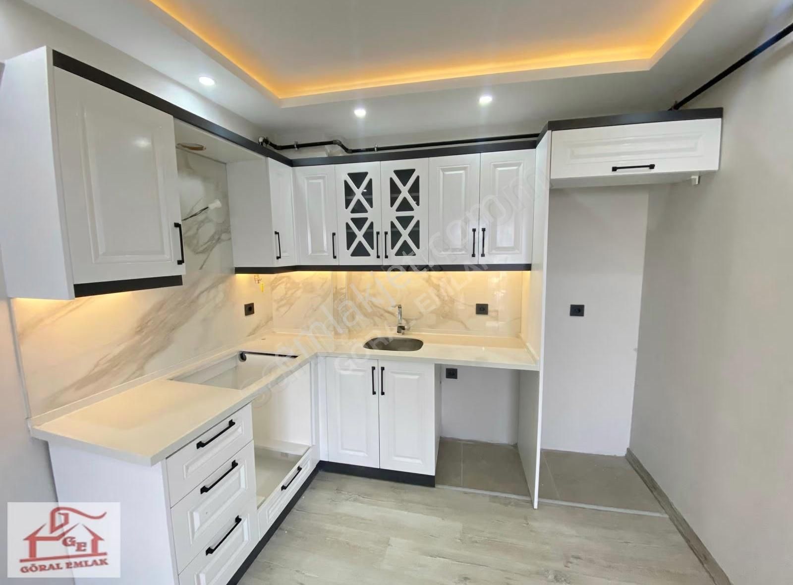 Göral Emlak'tan Merkezi Konumda 2+1 Açık Mutfak Fırsat Daire