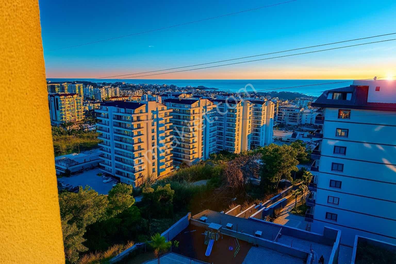 Avsallar Kingdom Towerda Full Deniz Manzaralı Lüks Eşyalı 1+1 - Görsel 20