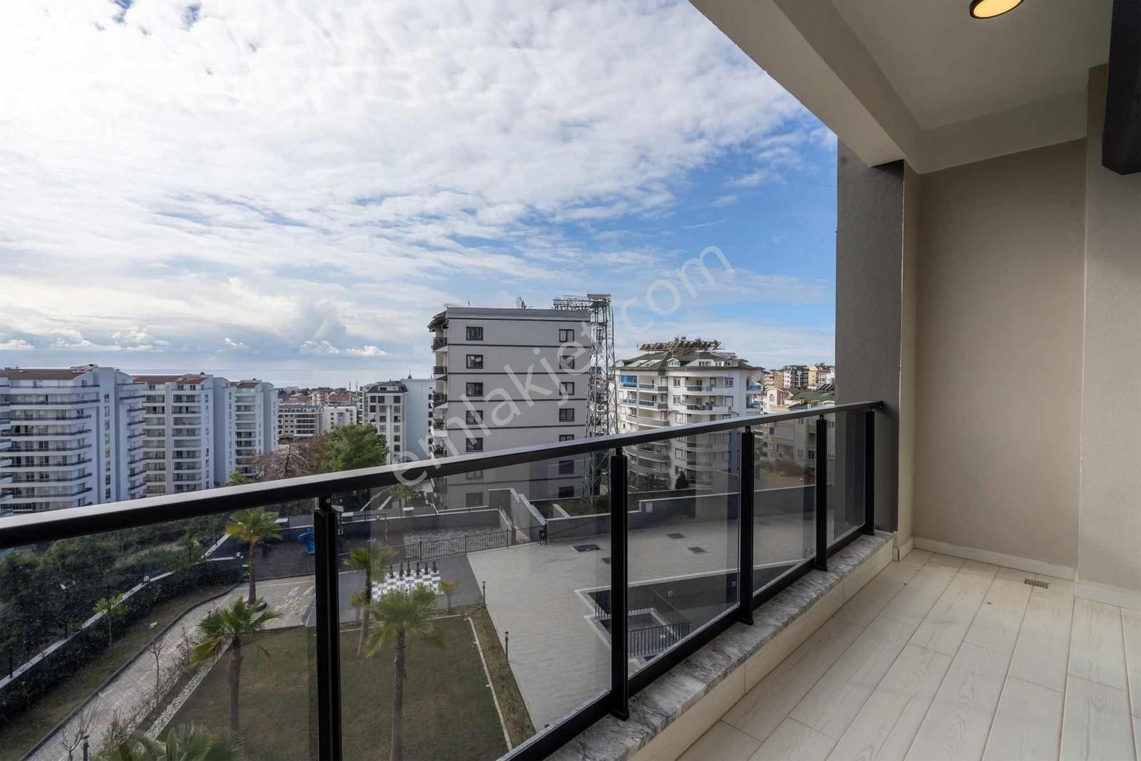 Avsallar Kingdom Towerda Full Deniz Manzaralı Lüks Eşyalı 1+1 - Görsel 15