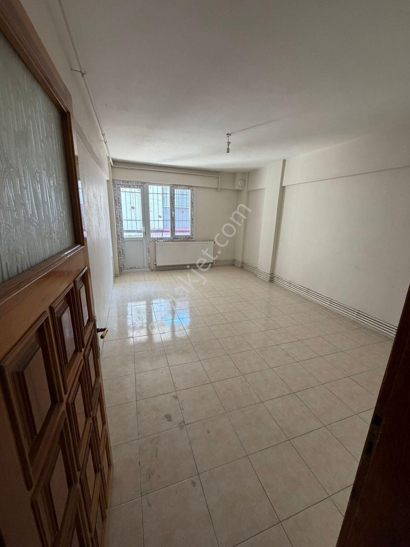 Bozbey Emlak'tan Buca Fırat Mah. 2+1 110 M2 Kapalı Mutfak D.gazlı Kiralık Ferah Daire - Görsel 3