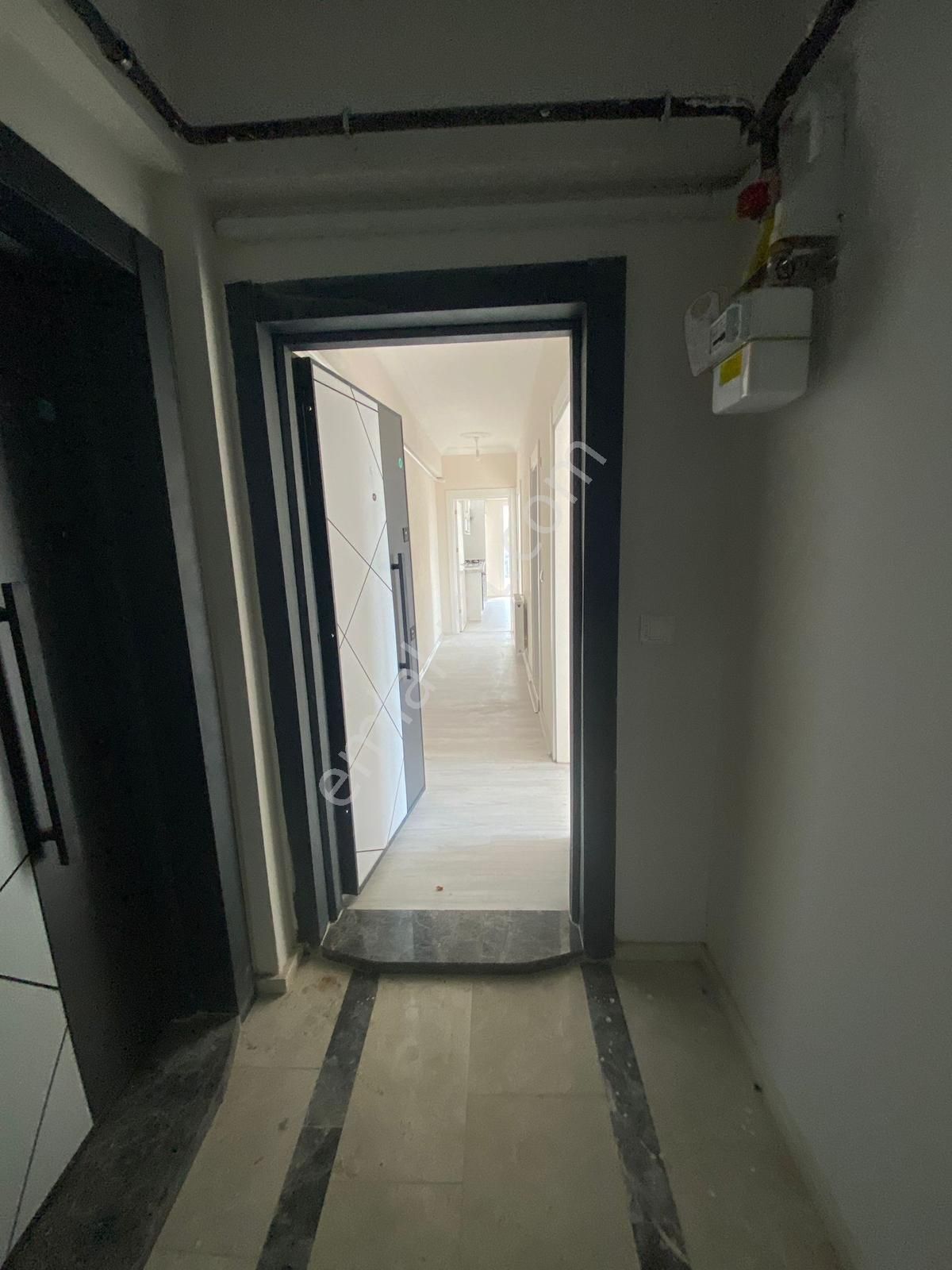 Bergama Atatürk Mahallesinde 2+1 Açık Mutfak Kiralık Daire - Görsel 5