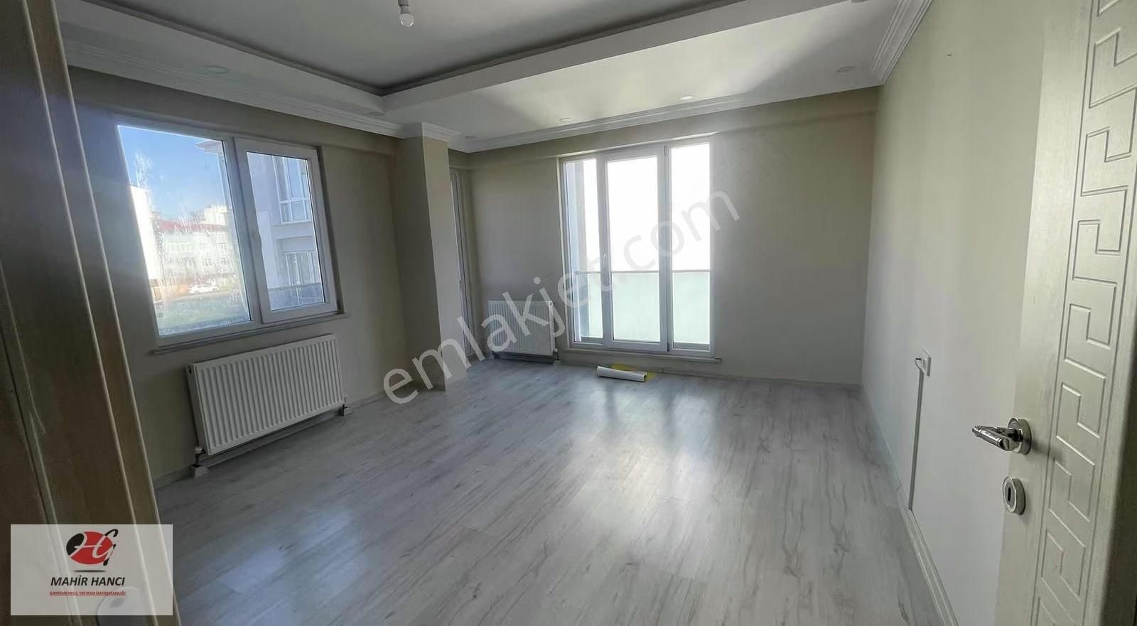 Kapaklı Ömer Halıs Demır Mahallesı'nde Satılık 2 + 1 Daıre