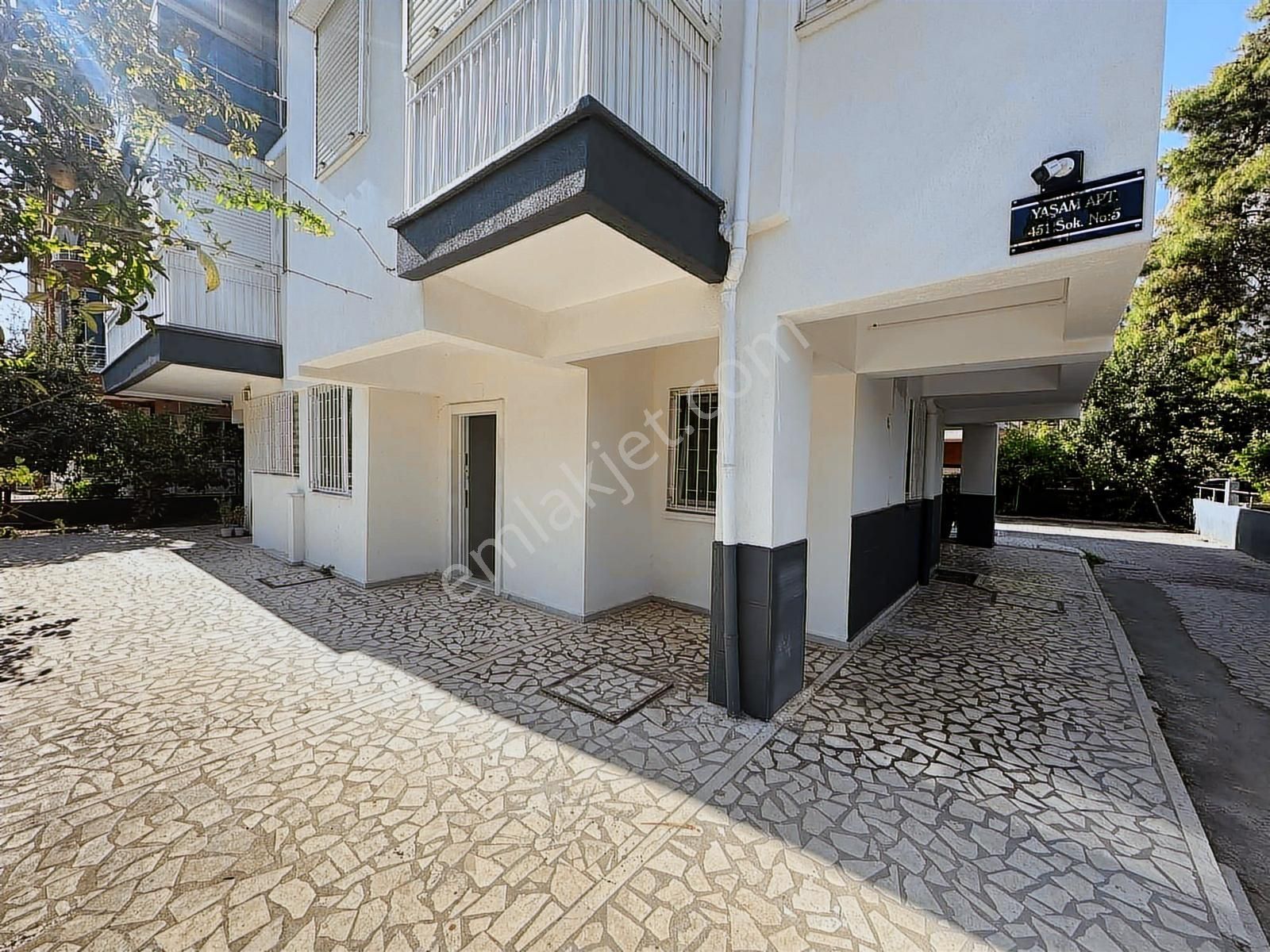 Konyaaltı Altınkum 1+1 Cumapazarı Yakını Kiralık Daire