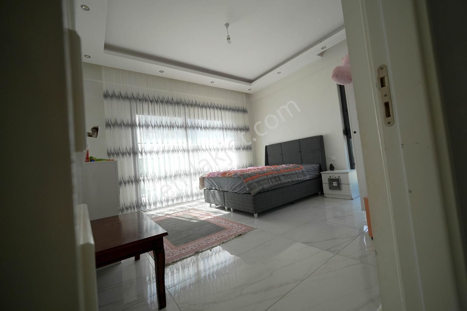 Manavgat Ilıca'da Müstakil 6+1 Villa - Görsel 2