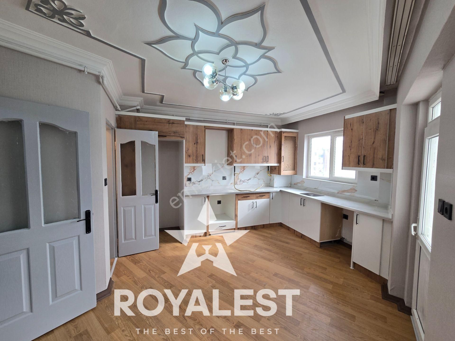 Royalest'ten Tramvaya Yakın Site İçi Ara Kat Full Yapılı 3+1 - Görsel 10