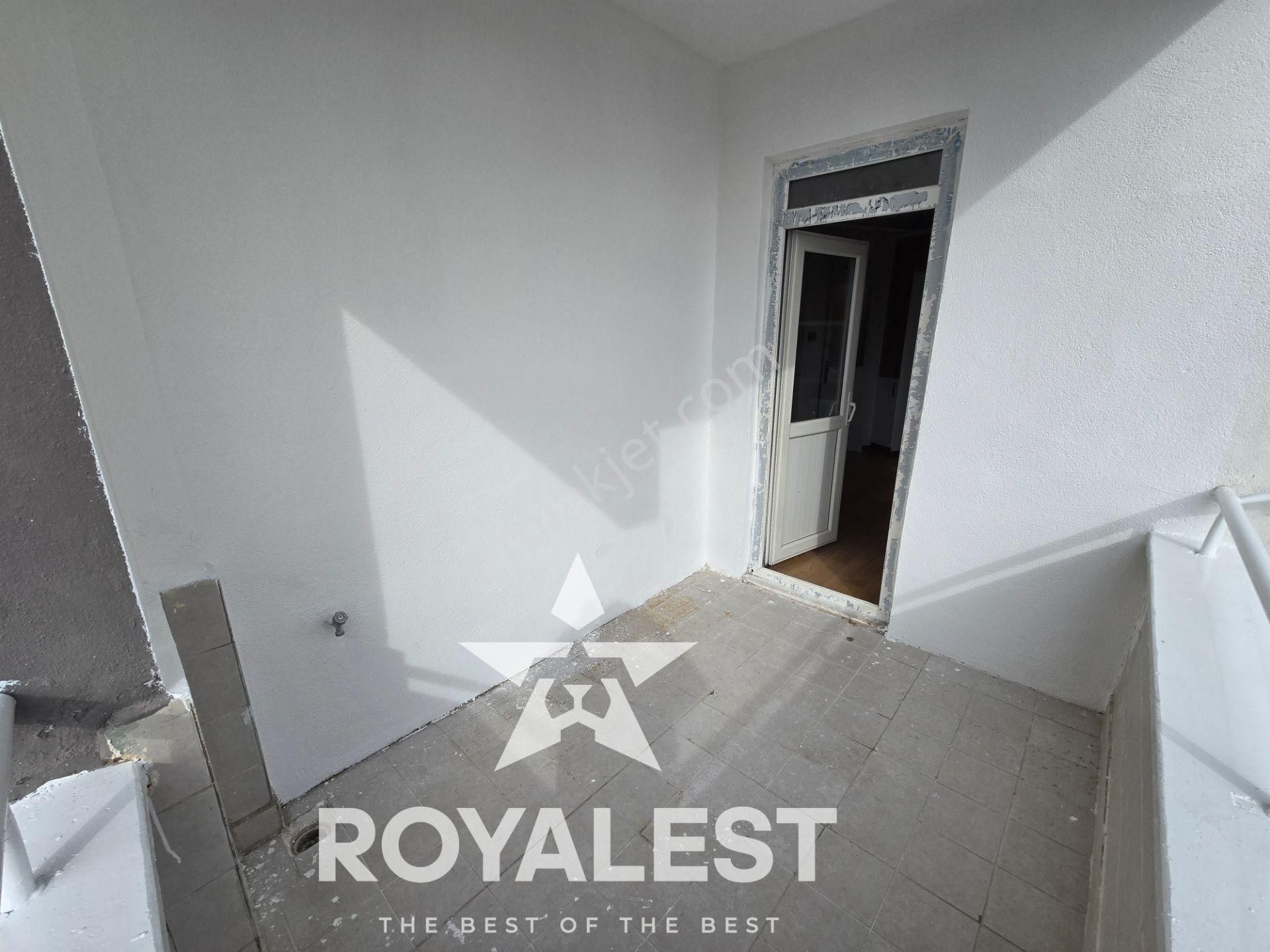 Royalest'ten Tramvaya Yakın Site İçi Ara Kat Full Yapılı 3+1 - Görsel 12