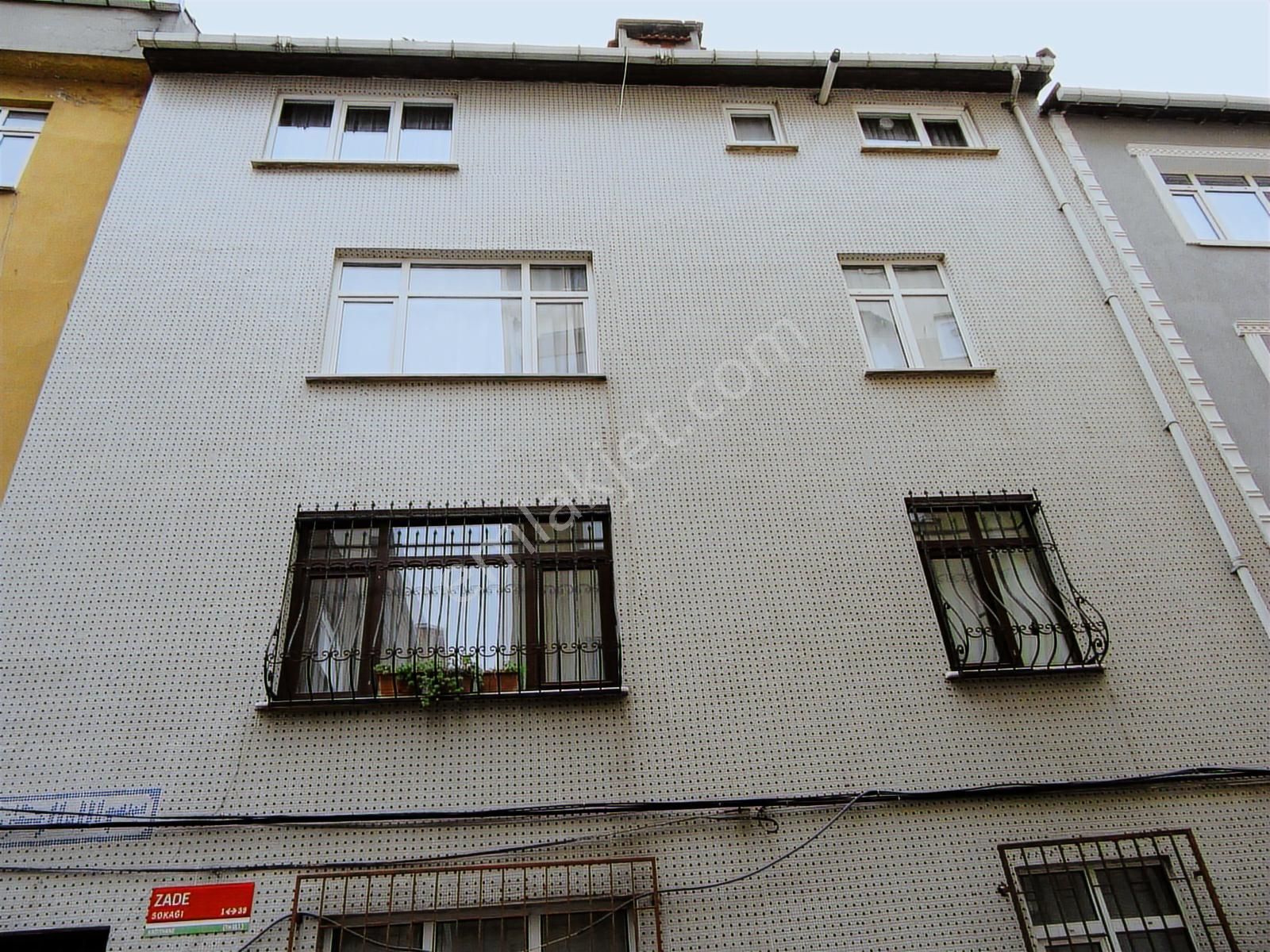 Çeliktepe Mahallesinde 1+1 80m2 Eşyalı Satılık Daire - Görsel 5