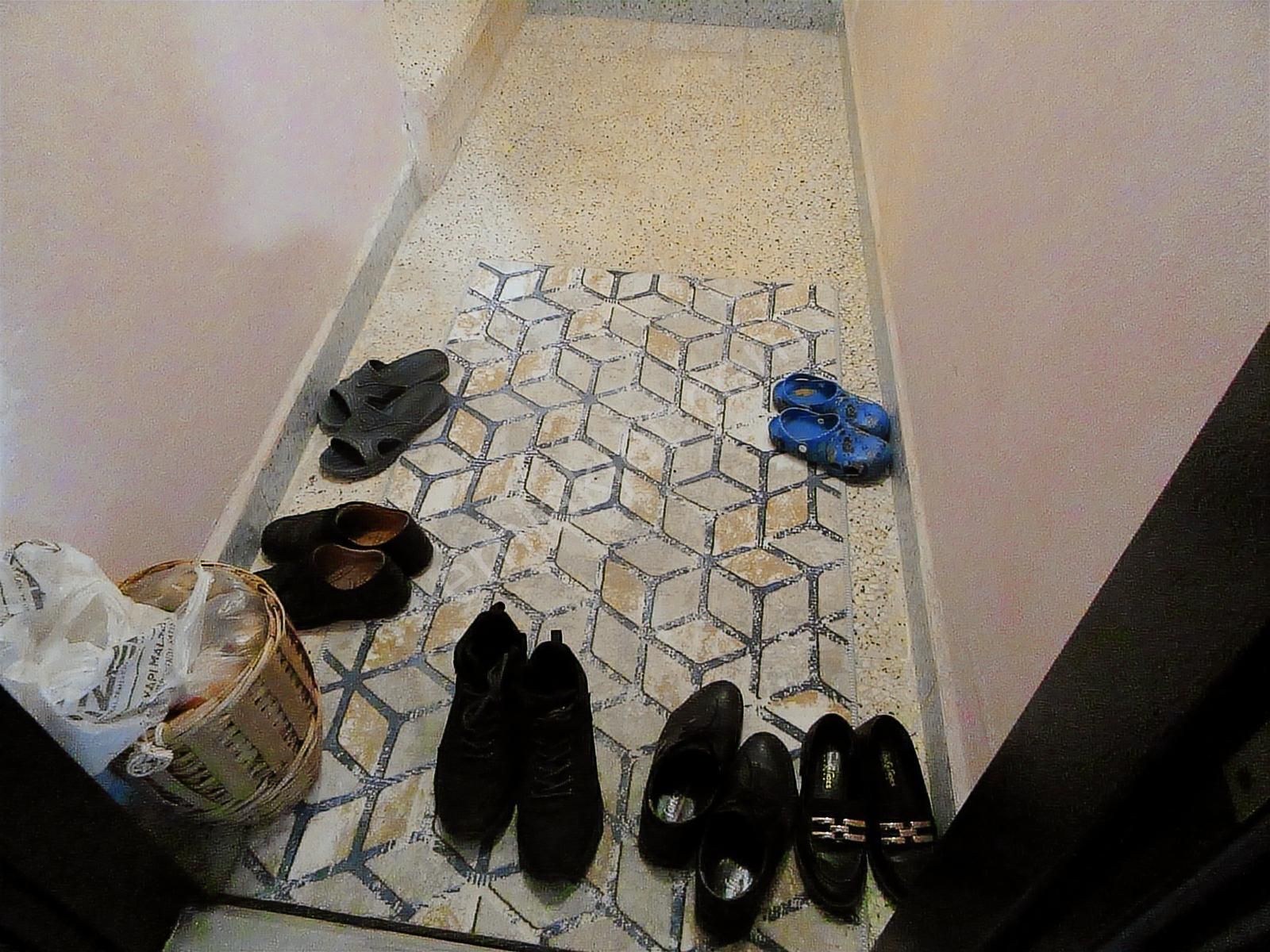 Çeliktepe Mahallesinde 1+1 80m2 Eşyalı Satılık Daire - Görsel 22