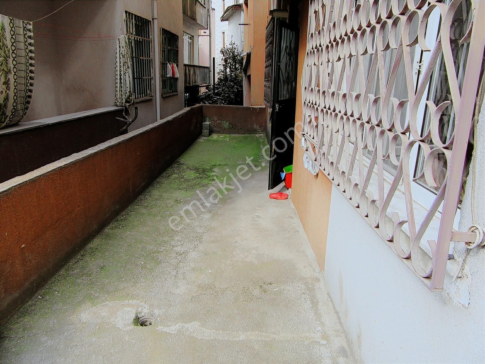 Çeliktepe Mahallesinde 1+1 80m2 Eşyalı Satılık Daire - Görsel 16