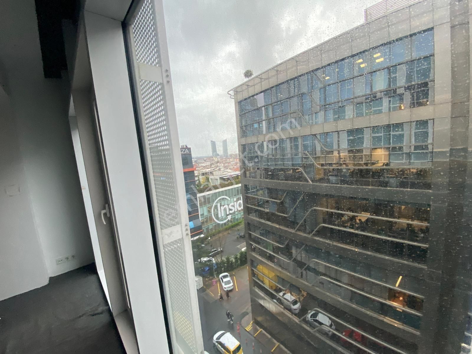 Nef 09 Plazada Metroya Çok Yakın Kiralık Ofis - Görsel 29