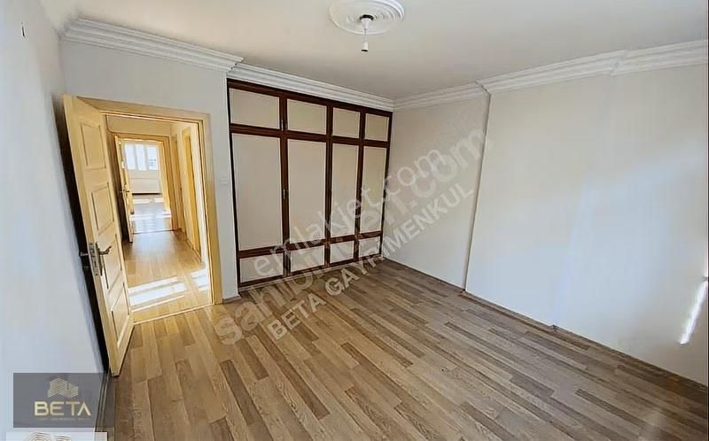 Mavi Bulvar Toros Mahallesi Pazar Civarı 3+1 Kombili Satılık!! - Görsel 2