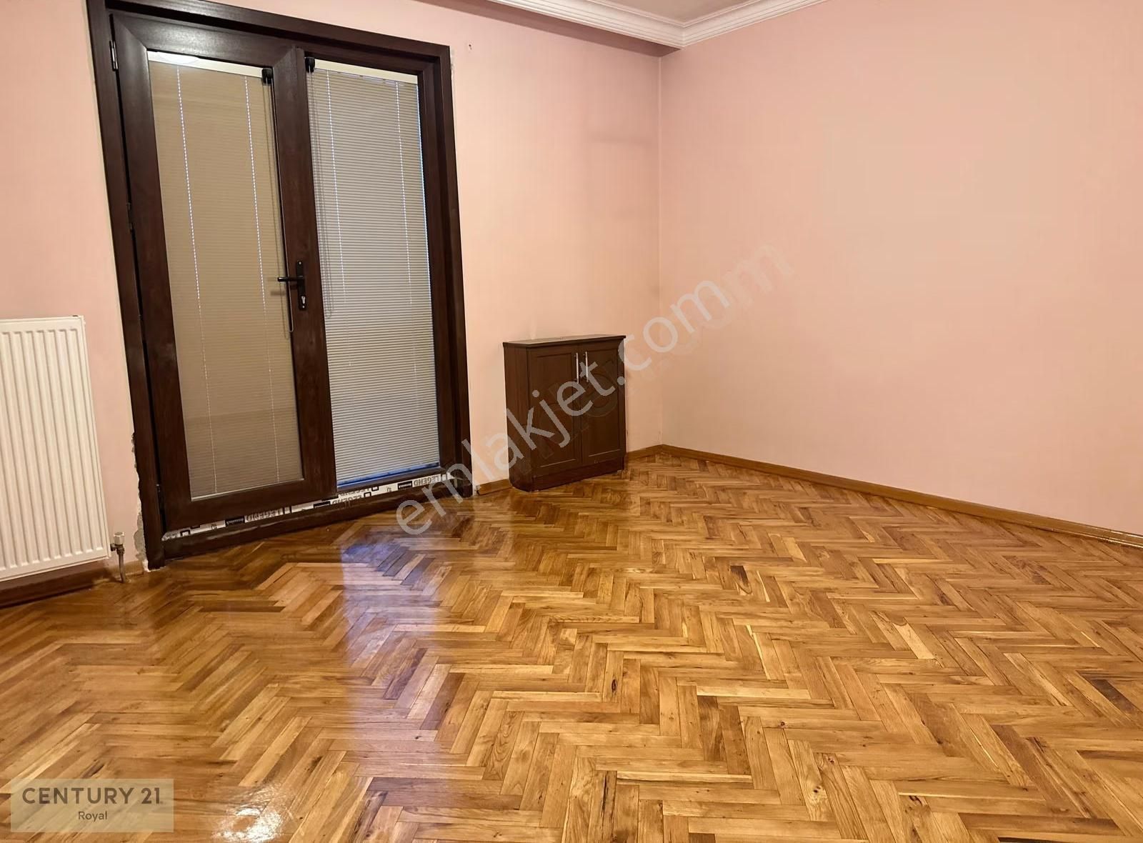 Dikmen Sokullu Caddesinde Teraslı Satılık 6+1 Daire - Görsel 8