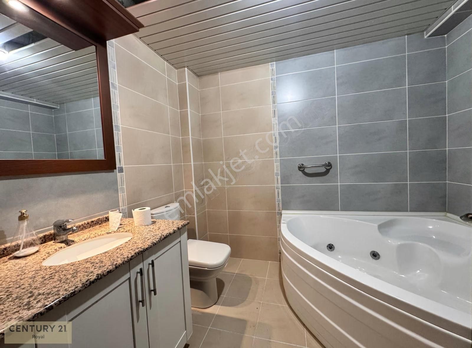 Dikmen Sokullu Caddesinde Teraslı Satılık 6+1 Daire - Görsel 3