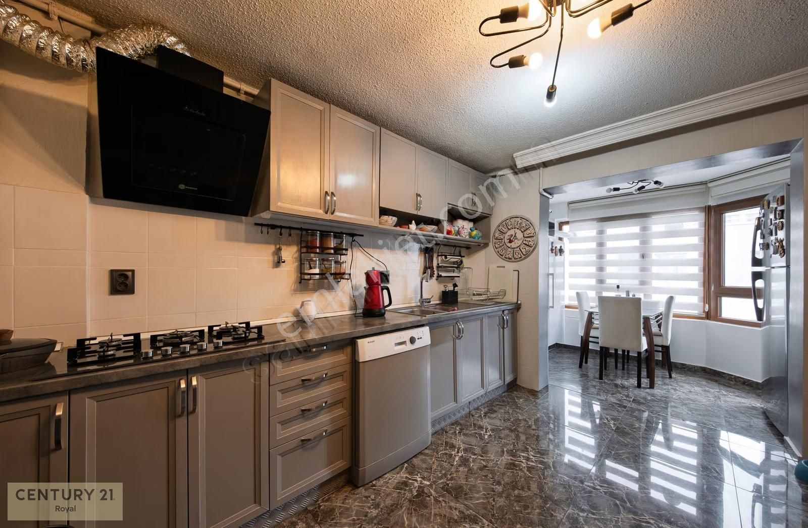 Sancak Mahallesi 5.5+1 Dubleks Kiracısız Satılık - Görsel 28