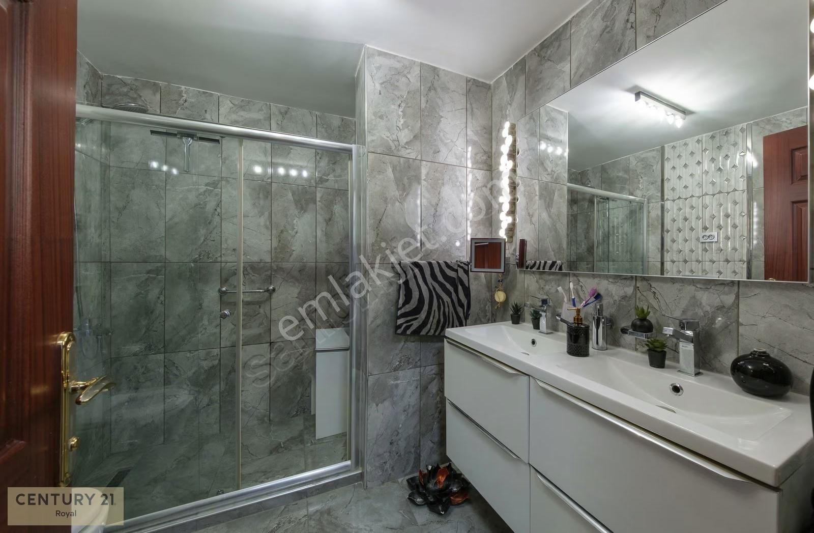 Sancak Mahallesi 5.5+1 Dubleks Kiracısız Satılık - Görsel 3