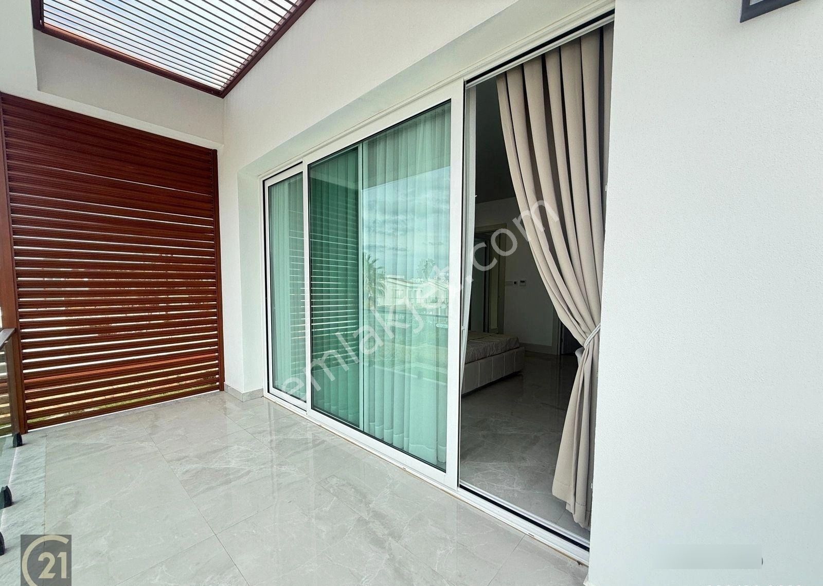 Kktc Esentepe Çatalköy Alagadi Sıfır Ful Eşyalı Havuzlu Villa - Görsel 17