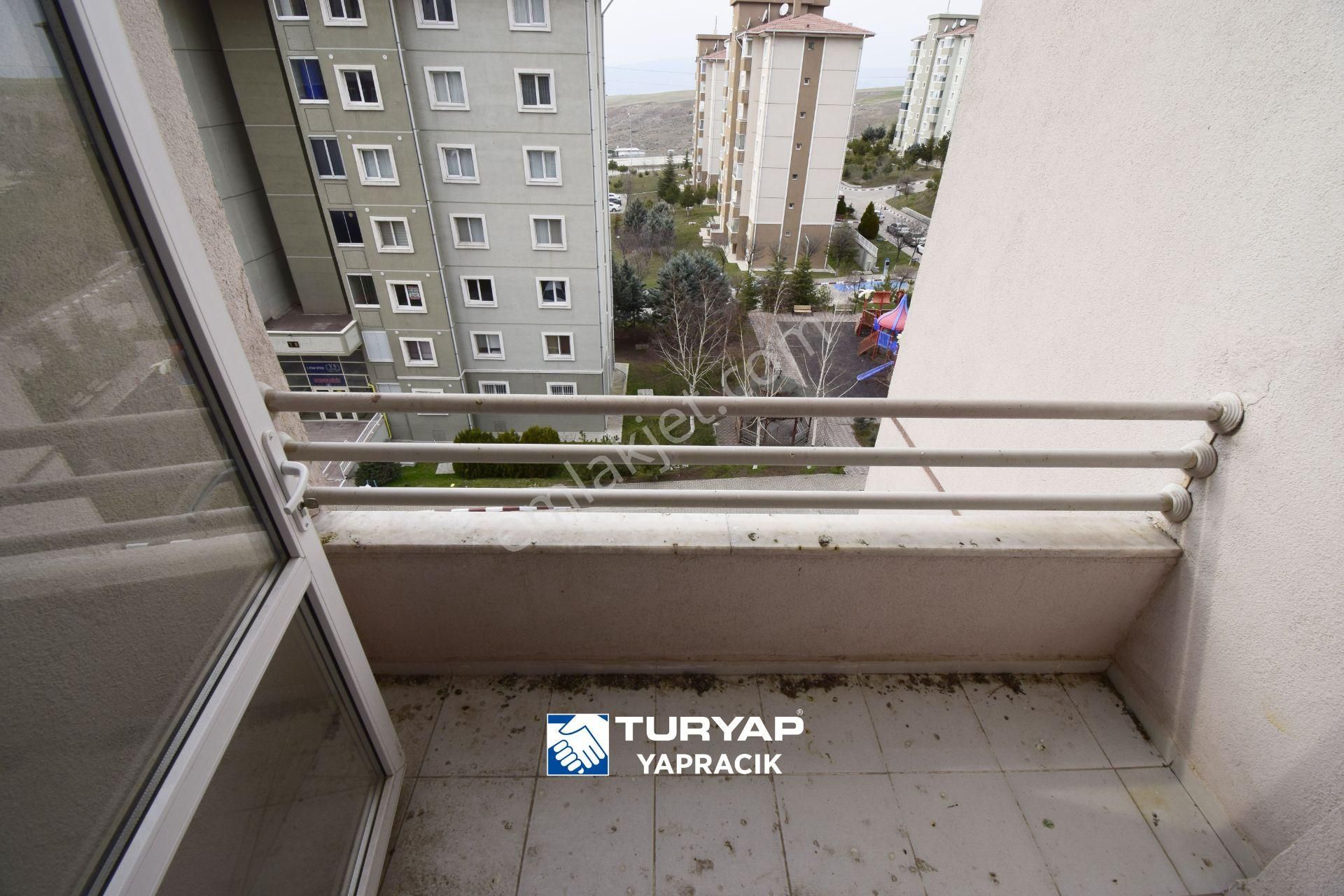 Turyap Yapracık'tan 1.bölgede Büyük Tip 2+1 Kiralık Daire - Görsel 3