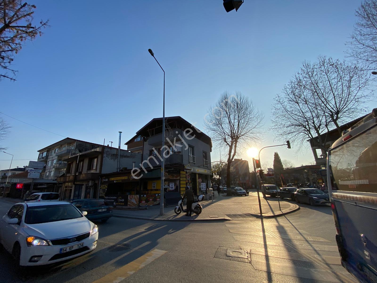 Remax Mavi'den Ankara Caddesi'nde İşlek Ve Köşe Konumda İşletme - Görsel 32