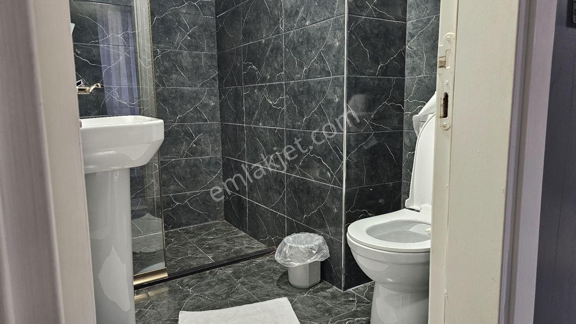 Yeniadliye-hastane-e5-metro Yürüme Mesafesi 2-4 Kişilik Mutfaklı Delüks Daireler - Görsel 11