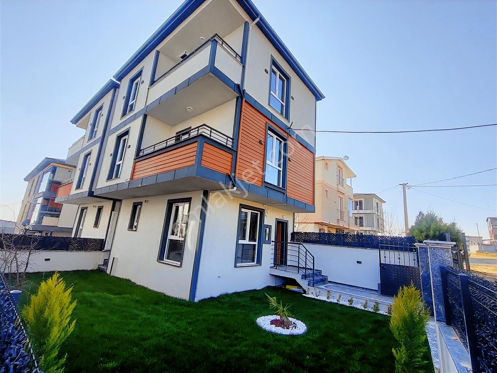 Kartallar'dan Müstakil Bahçeli Manzaralı Geniş Ferah 4+1 Villa. - Görsel 15