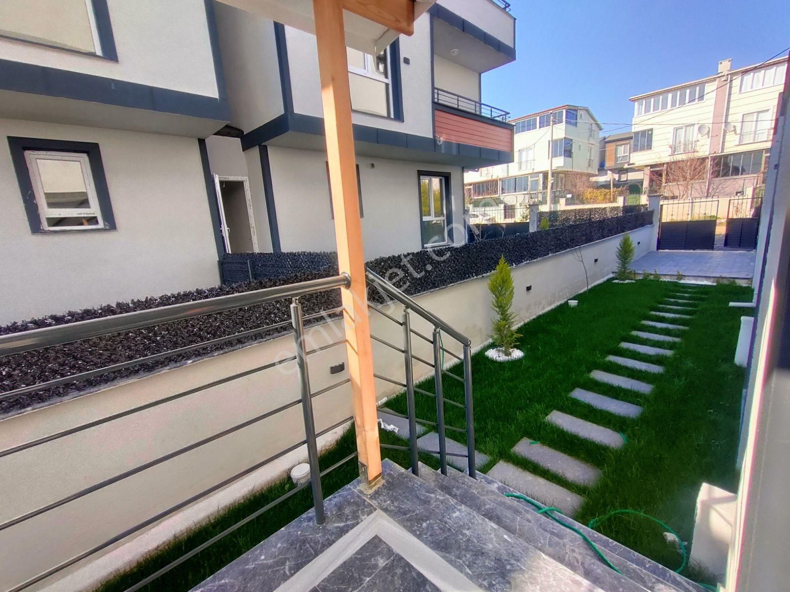 Kartallar'dan Müstakil Bahçeli Manzaralı Geniş Ferah 4+1 Villa. - Görsel 16
