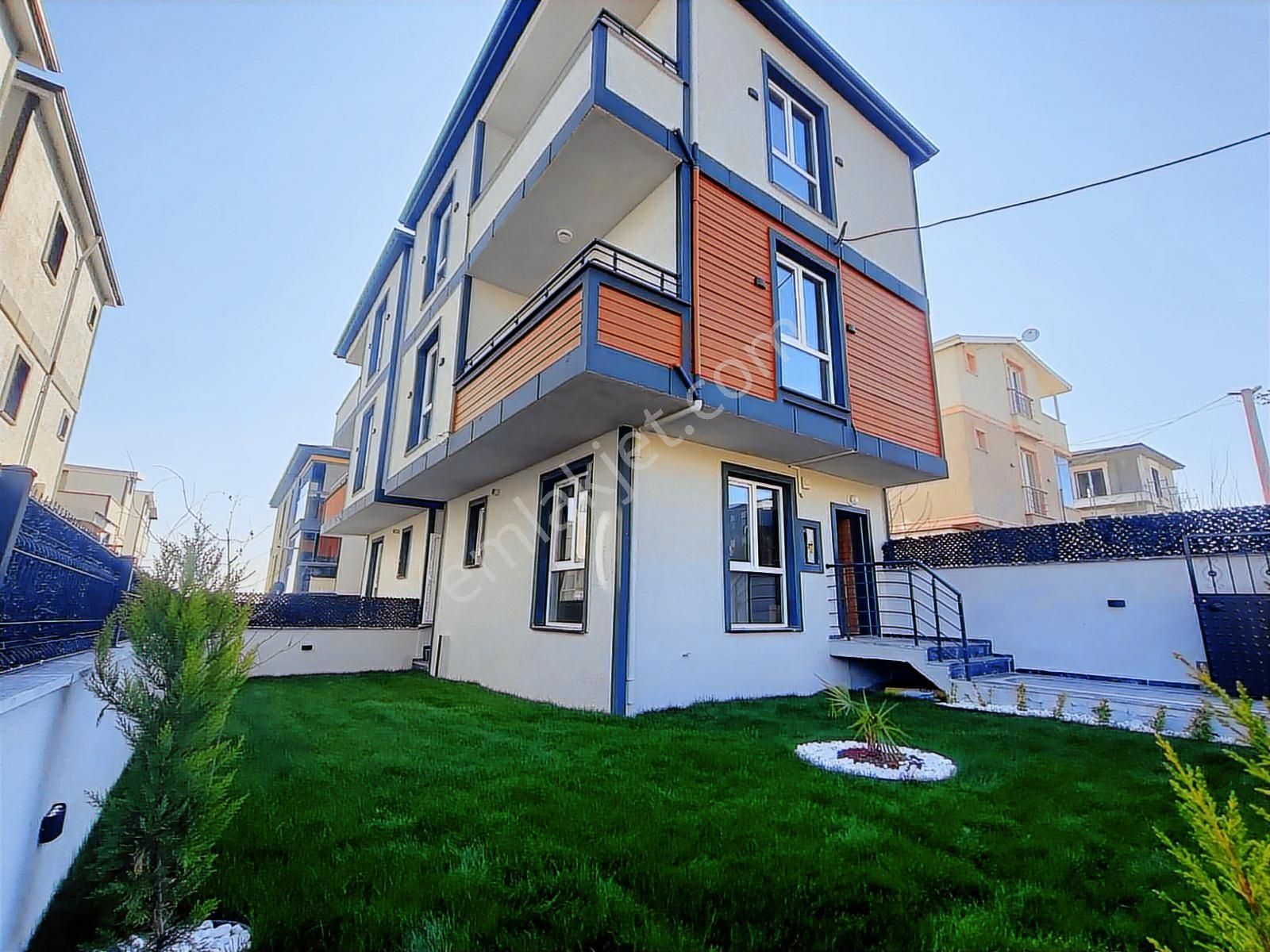 Kartallar'dan Müstakil Bahçeli Manzaralı Geniş Ferah 4+1 Villa. - Görsel 26