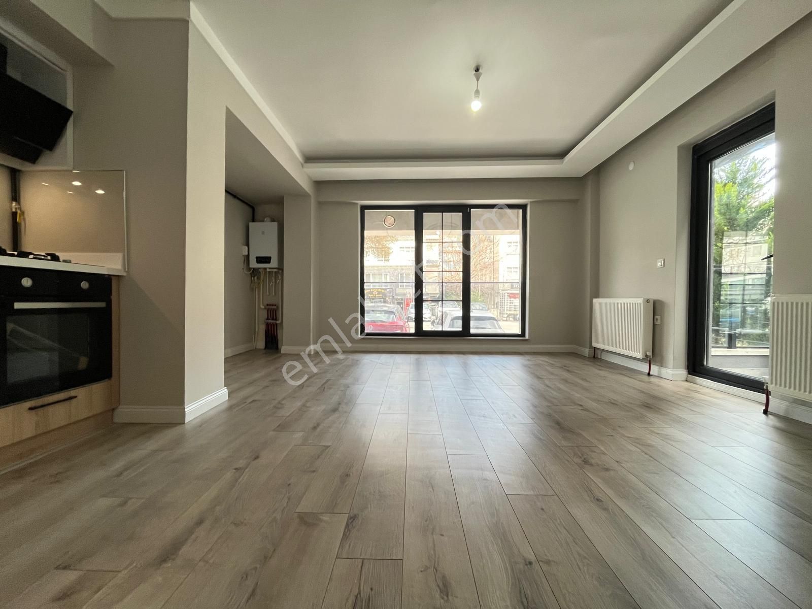 Sbell'den Emek'te Metro Yakını Yeni Binada Ön Cephede Lüks 1+1 - Görsel 21