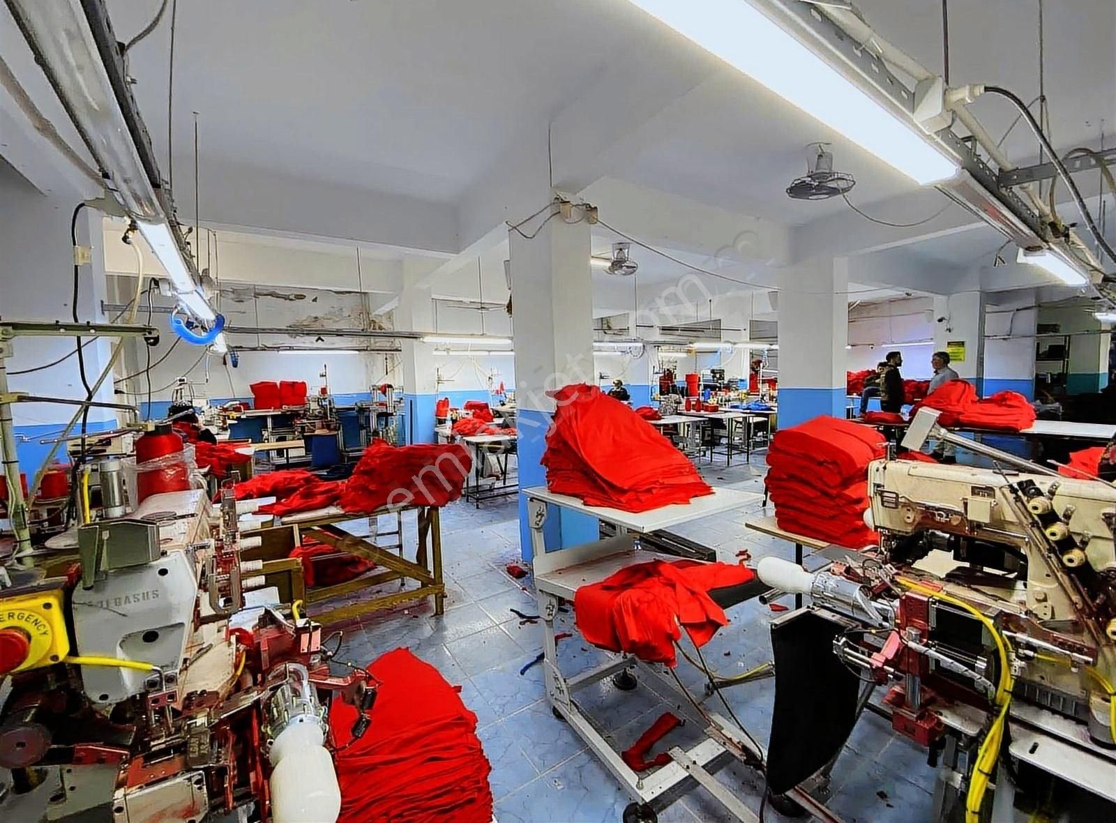 Karataş İnşaat'tan 50. Yıl Mah Cadde Üzeri Satılık Dükkan