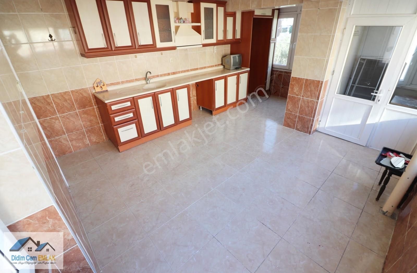2+1 Ayrı Mutfaklı Çift Wc Katta Tek Ara Kat Kiralık Daire - Görsel 14