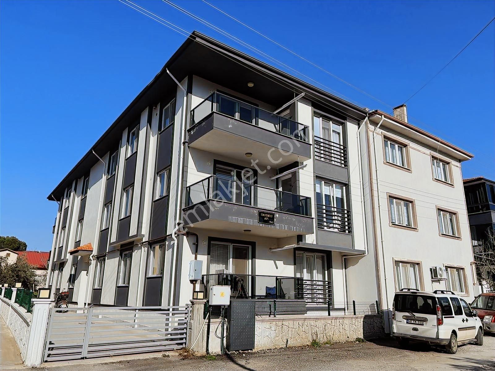 Muğla Bayır'da Merkezi Konumda Geniş Ara Kat 2+1 Kiralık Daire - Görsel 15