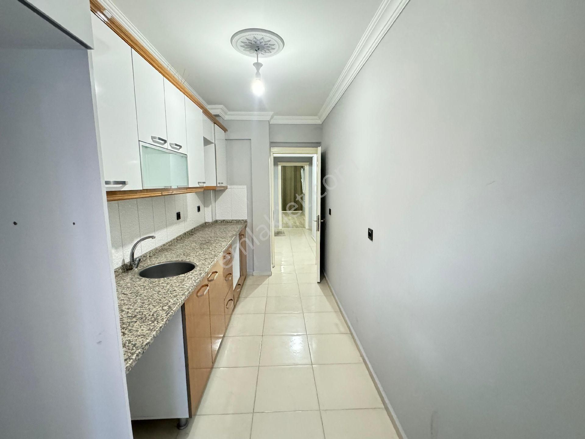 2+1 80 Mt 9 Yaş Polat Caddesi Ödemiş Fırını Yeşilyurt Hastane Poligon Yakını - Görsel 4