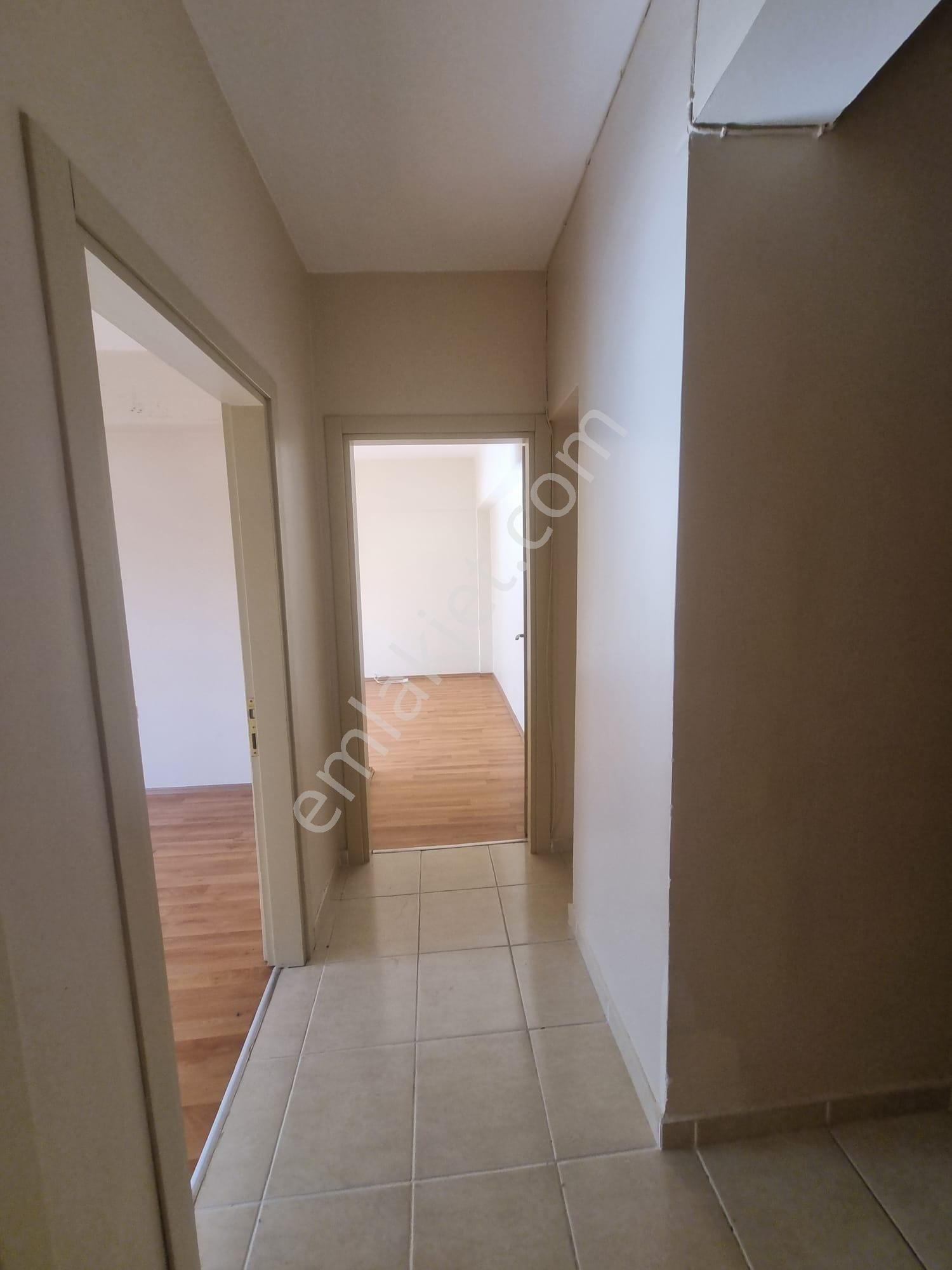 Ataşehir İçerenköy Tekiş Sitesinde 110m2 3+1 Arakat Daire - Görsel 16